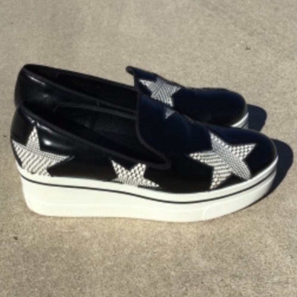 Stella McCartney Binx Slip On Platforms 38Euro/8US Black Patent w/B&W Woven Star